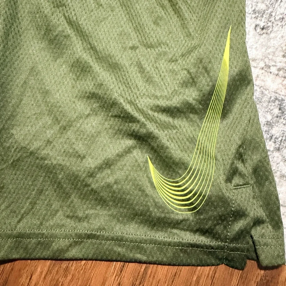 Nike Youth Shorts Green Size M Smoosh Logo -‎ Athletic Training Drawstrings